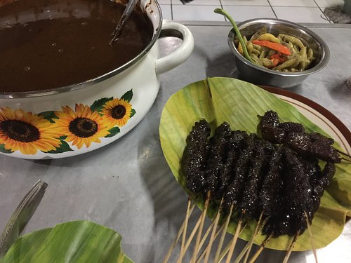Review restoran Sate Kerbau Soto Kudus Ibu Abbas BSD